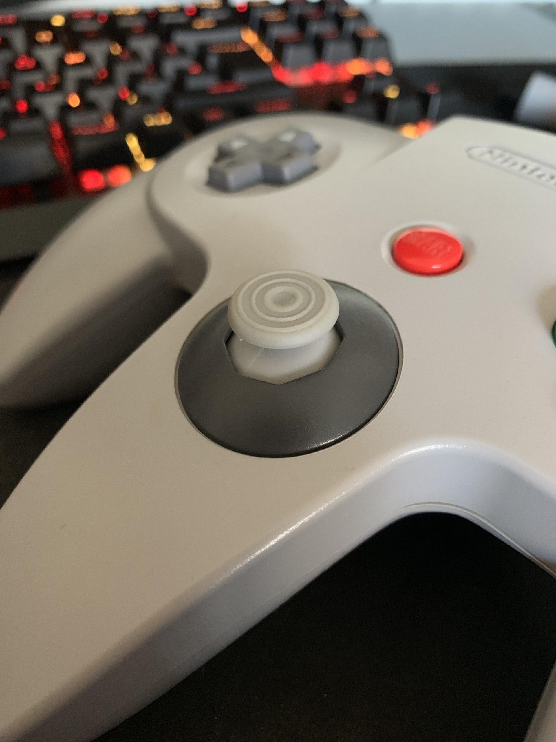 4 причины, по которым контроллер N64 является самым важным за все время